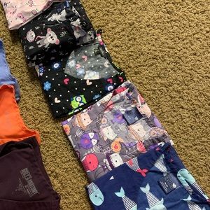 Zoe + Chloe Medium scrubs